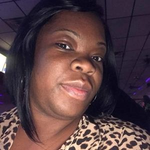 Meet your Posher, Ninette